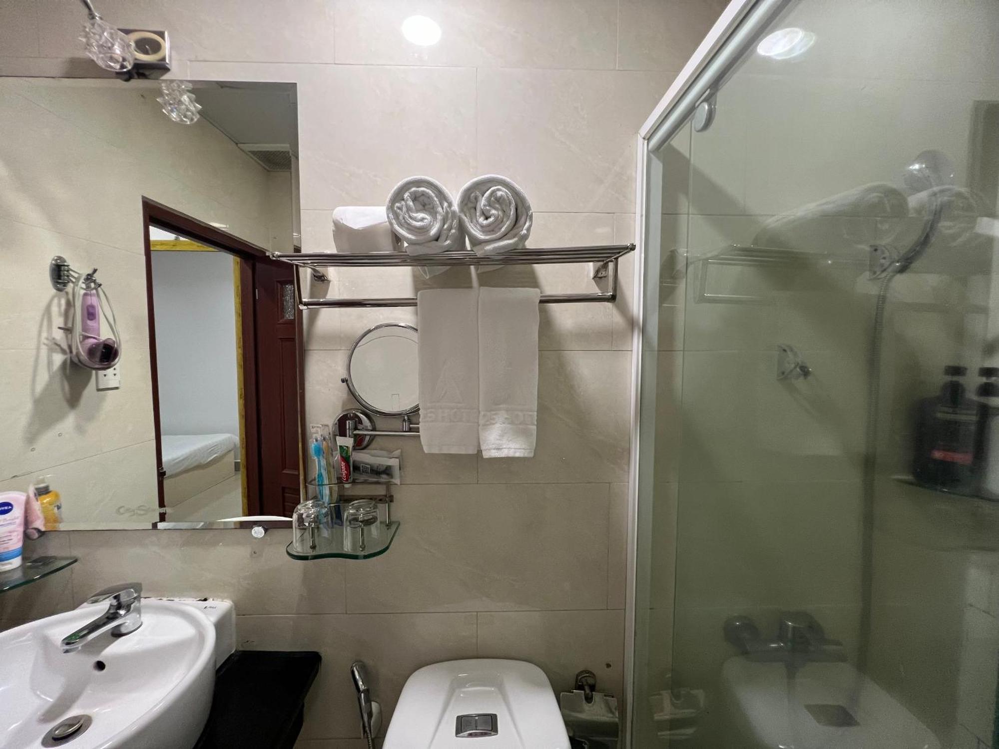 A25 Hotel - 13 Bui Thi Xuan Ho Chi Minh-stad Buitenkant foto