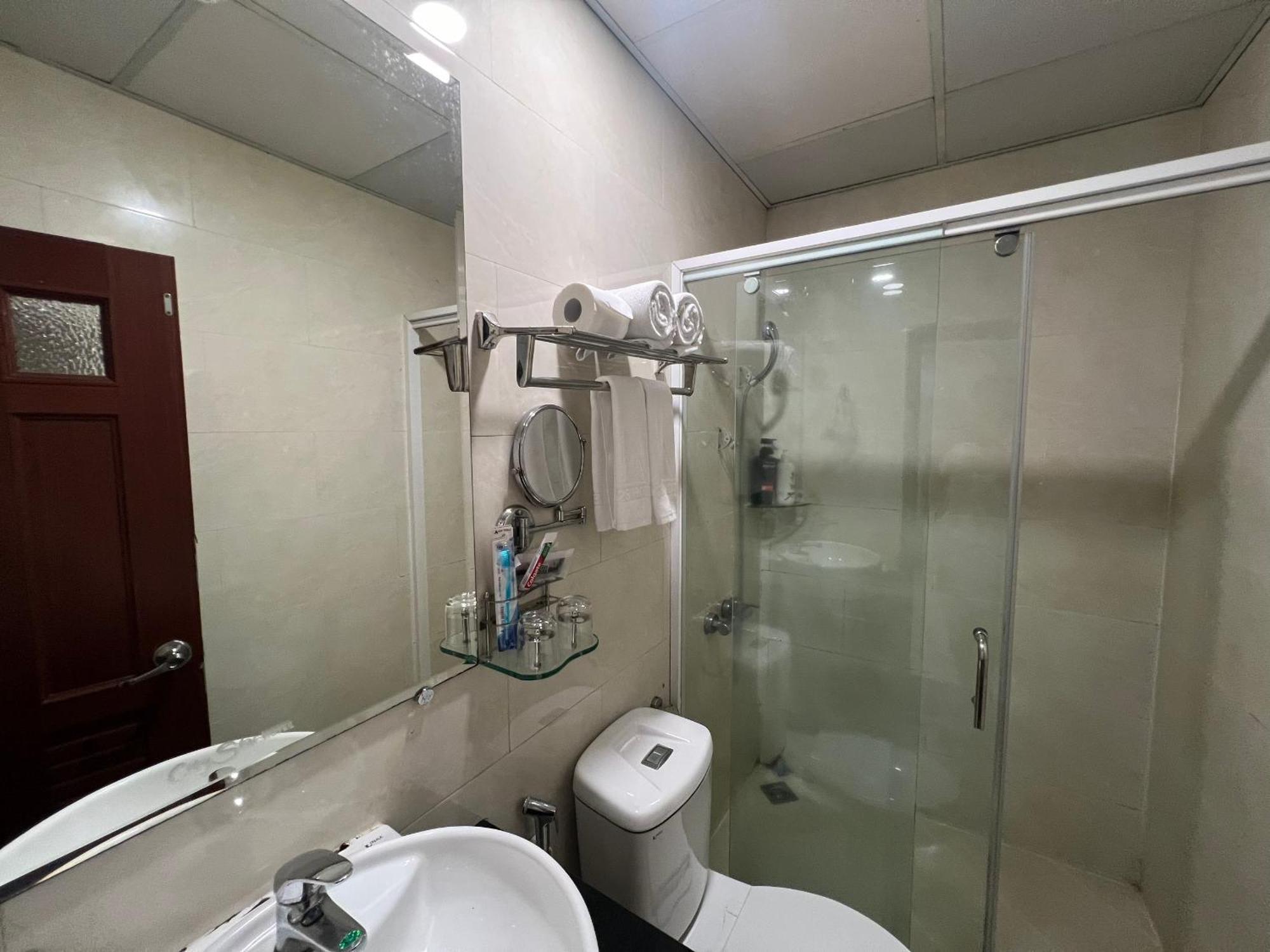 A25 Hotel - 13 Bui Thi Xuan Ho Chi Minh-stad Buitenkant foto