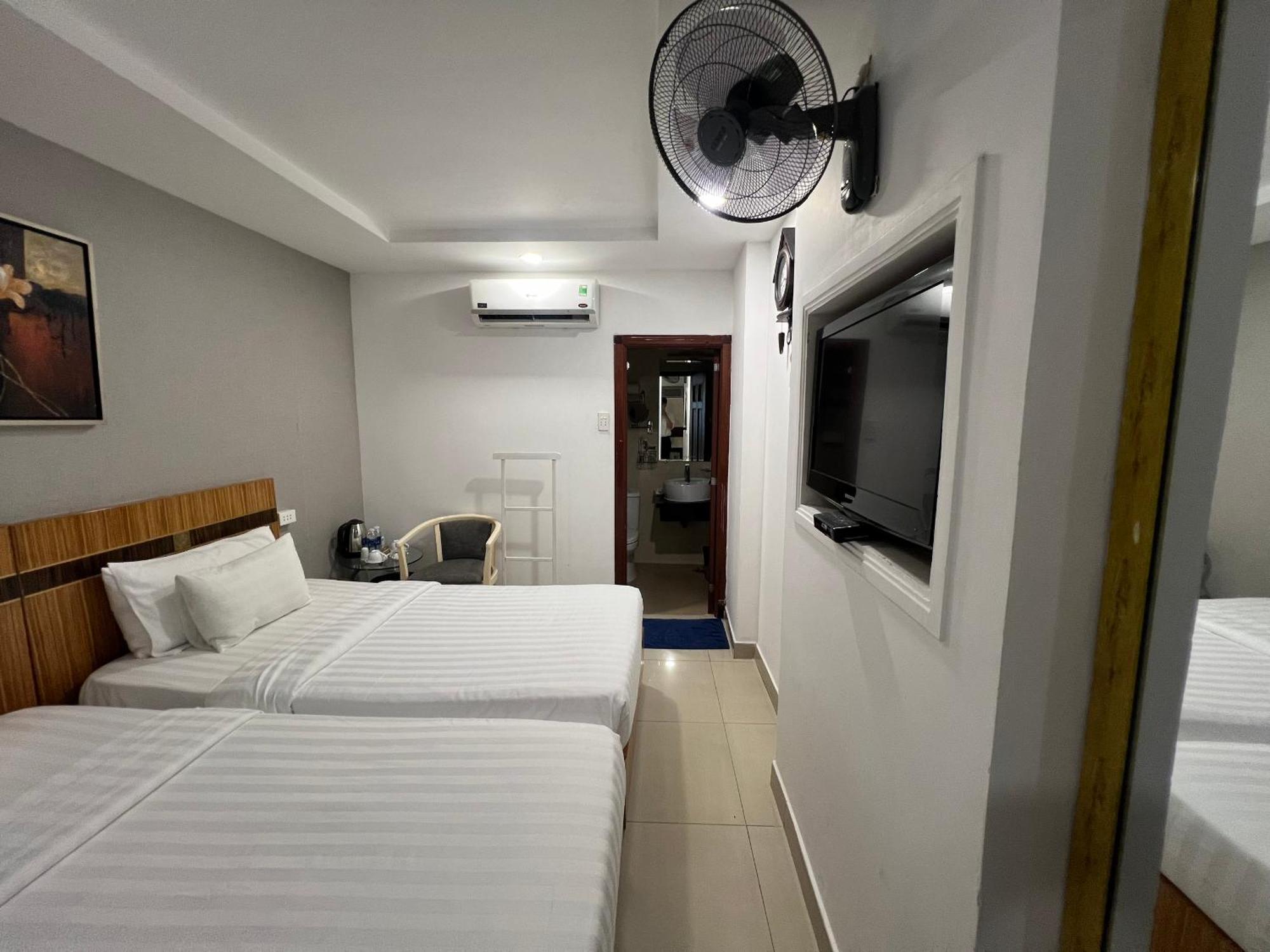 A25 Hotel - 13 Bui Thi Xuan Ho Chi Minh-stad Buitenkant foto