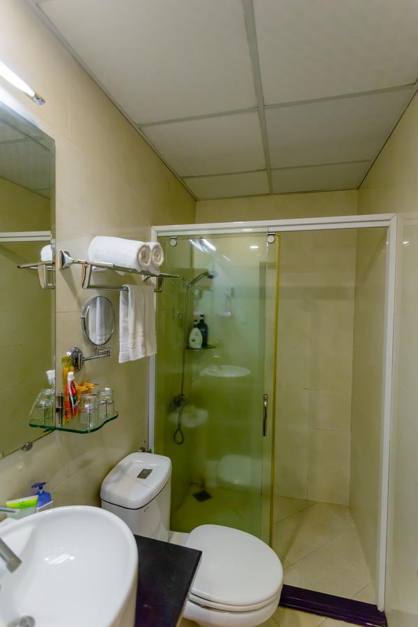 A25 Hotel - 13 Bui Thi Xuan Ho Chi Minh-stad Buitenkant foto